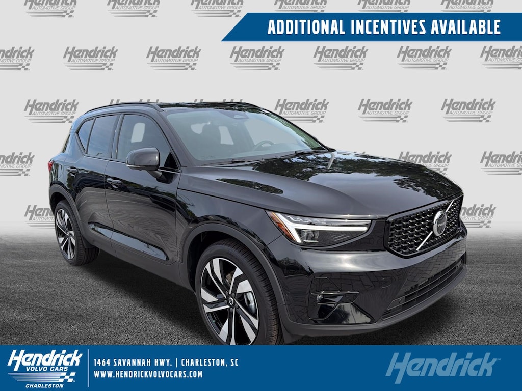 New 2026 Volvo XC40 B5 Plus SUV