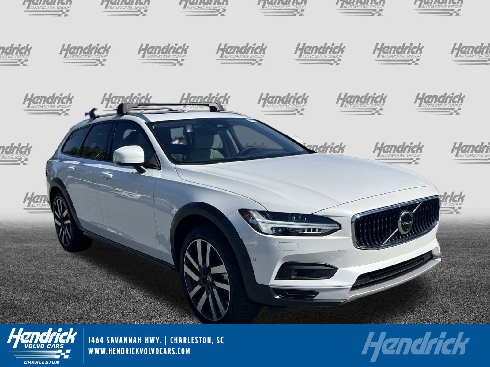 2025 Volvo V90 Cross Country Wagon 