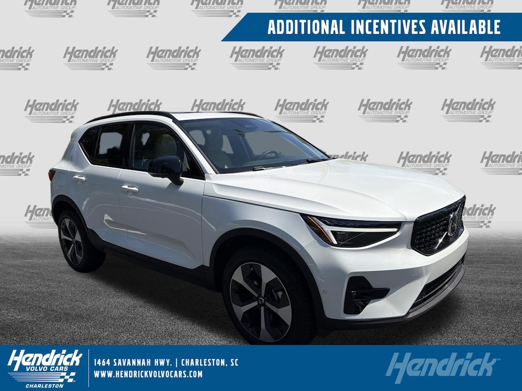 New 2026 Volvo XC40 B5 Plus SUV