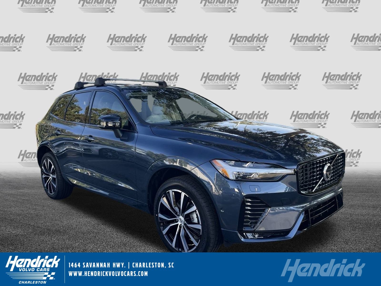 2025 Volvo XC60 SUV 