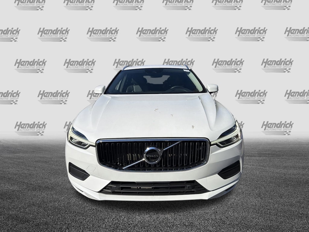 Used 2018 Volvo XC60 Momentum SUV