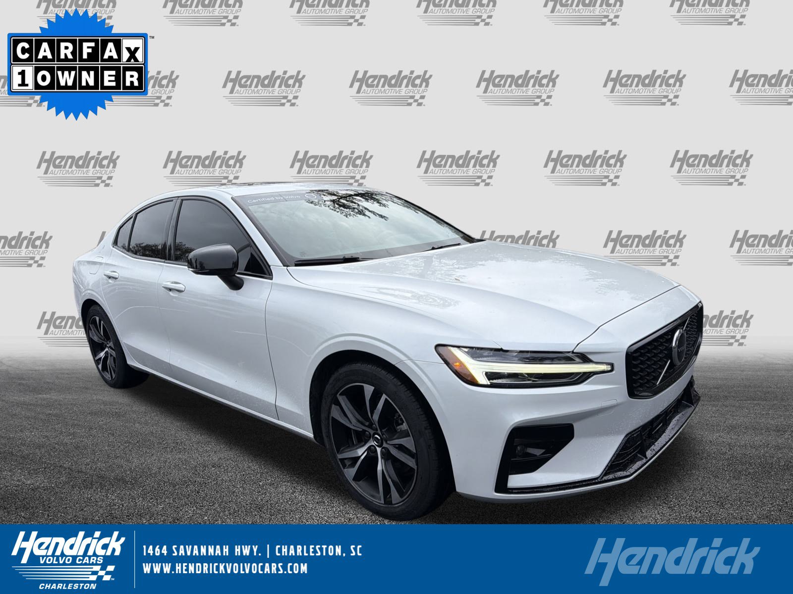 2025 Volvo S60 Core's photo