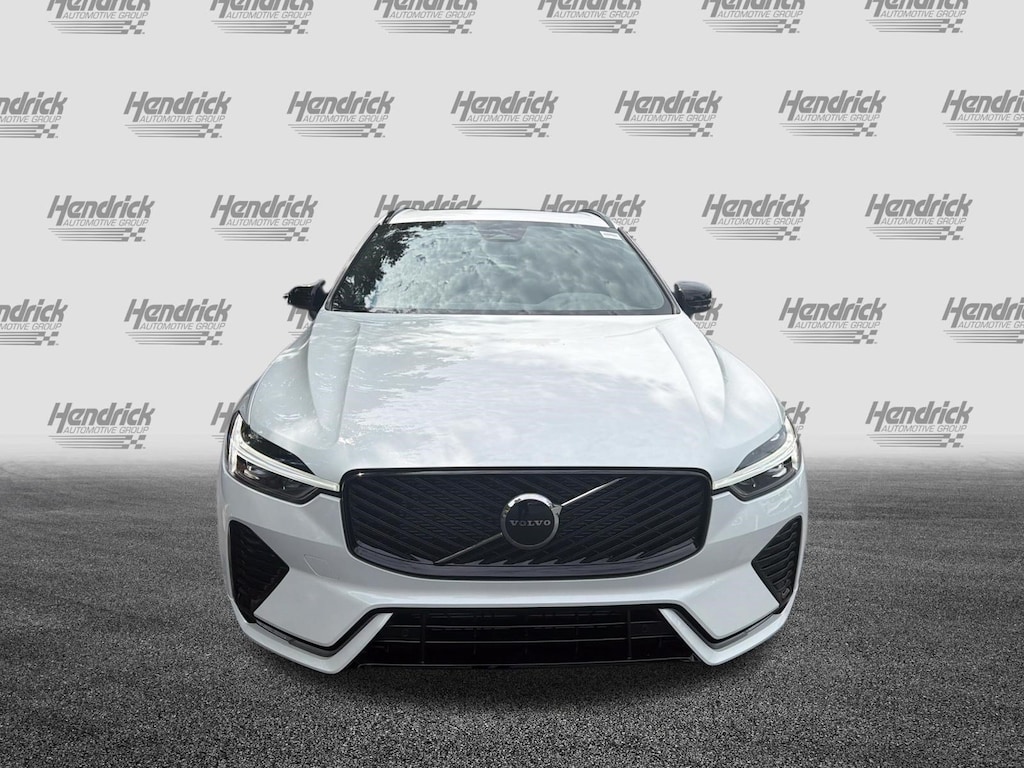 New 2026 Volvo XC60 B5 Core SUV
