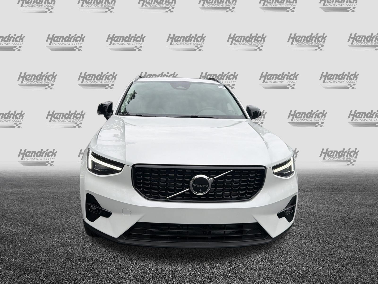 New 2026 Volvo XC40 B5 Plus SUV