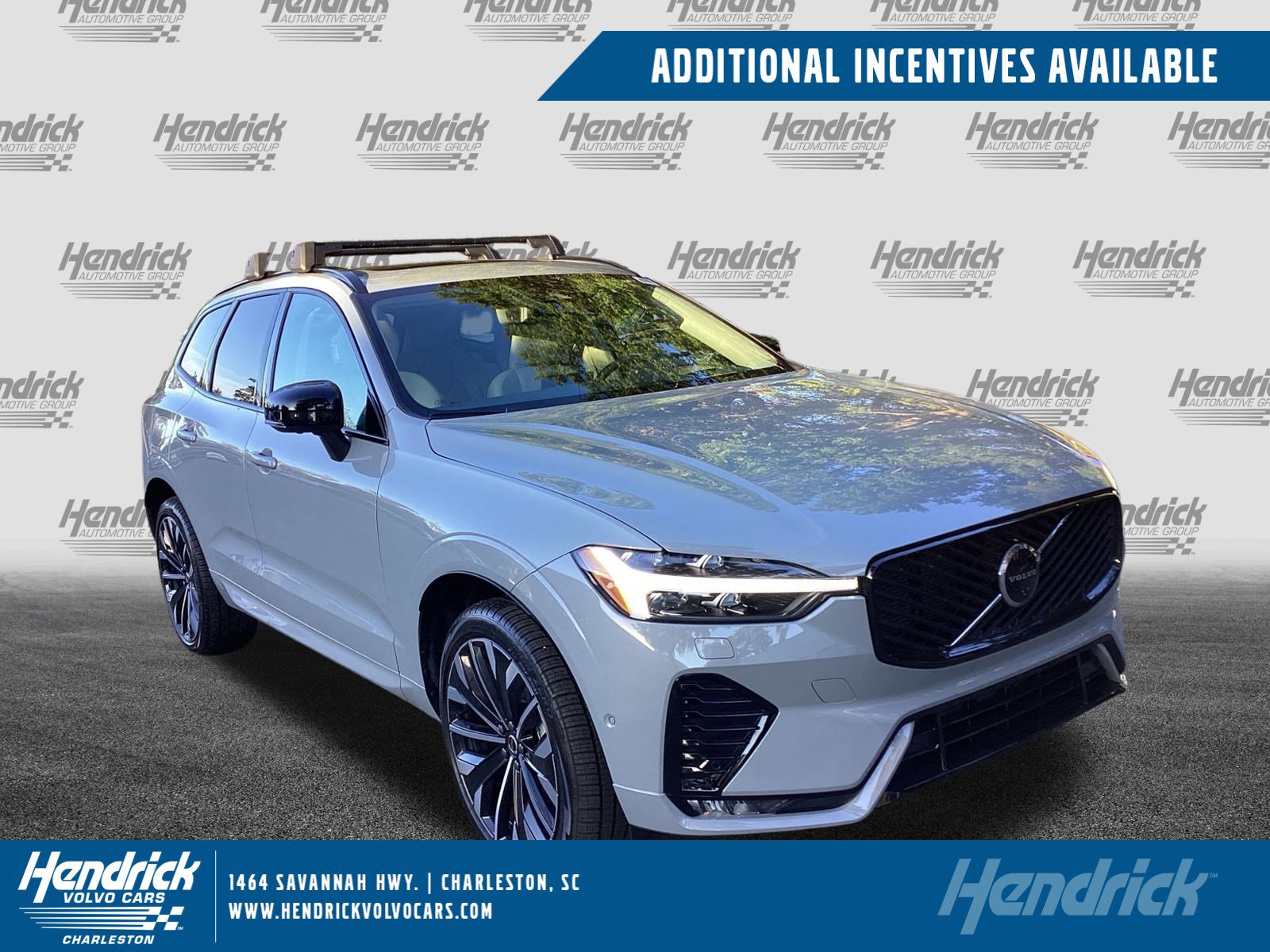 2026 Volvo XC60 B5 Ultra Dark AWD's photo