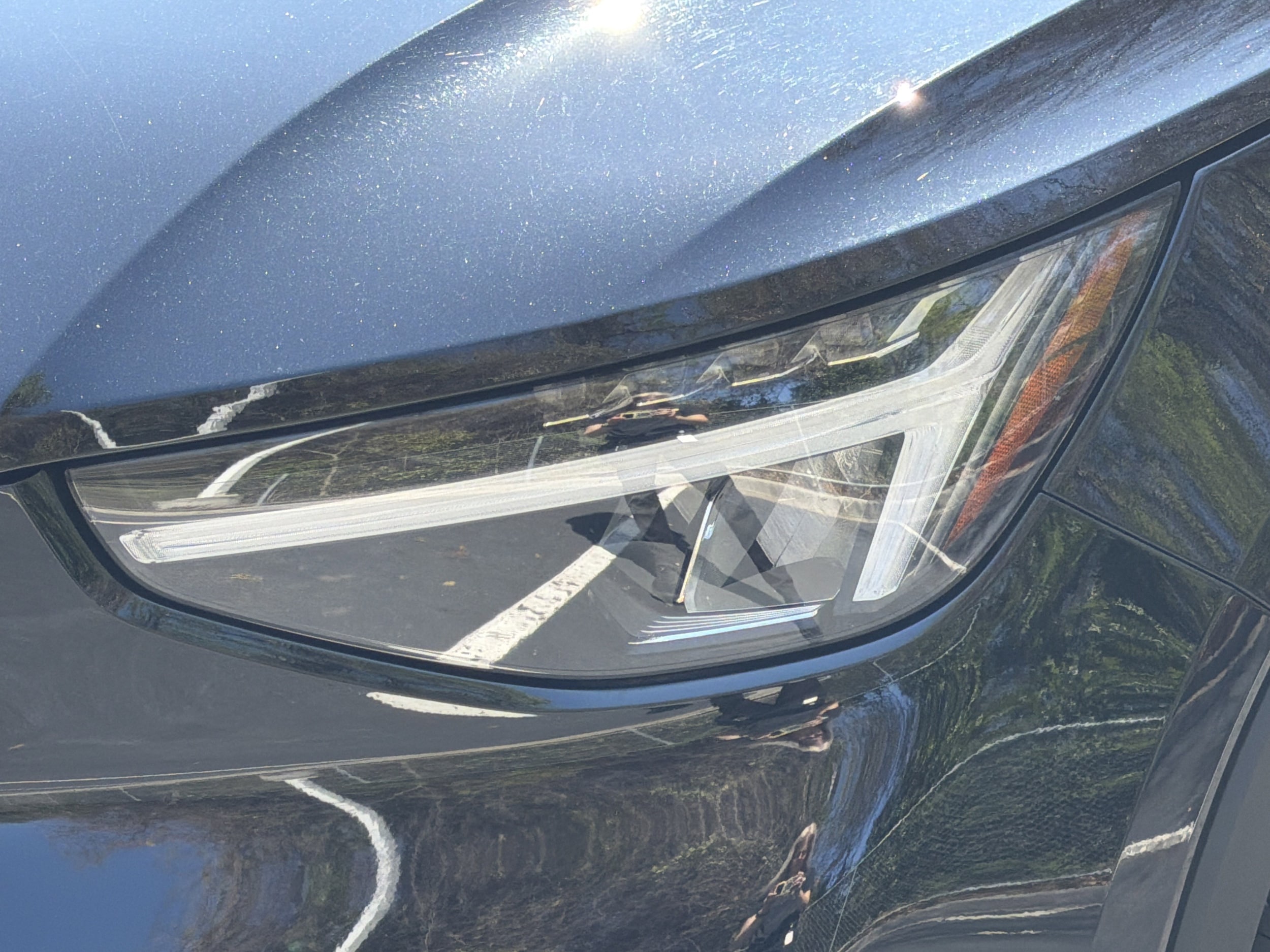 2025 Volvo XC40 Core Bright Theme photo 5