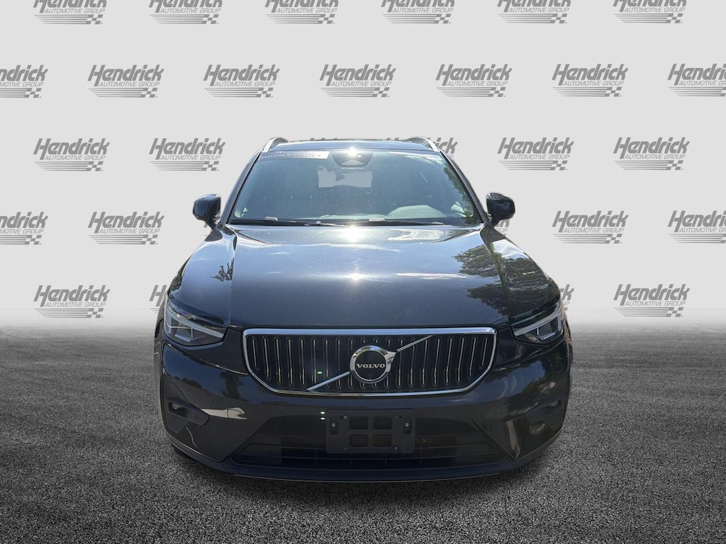 Certified 2023 Volvo XC40 Ultimate Bright Theme SUV