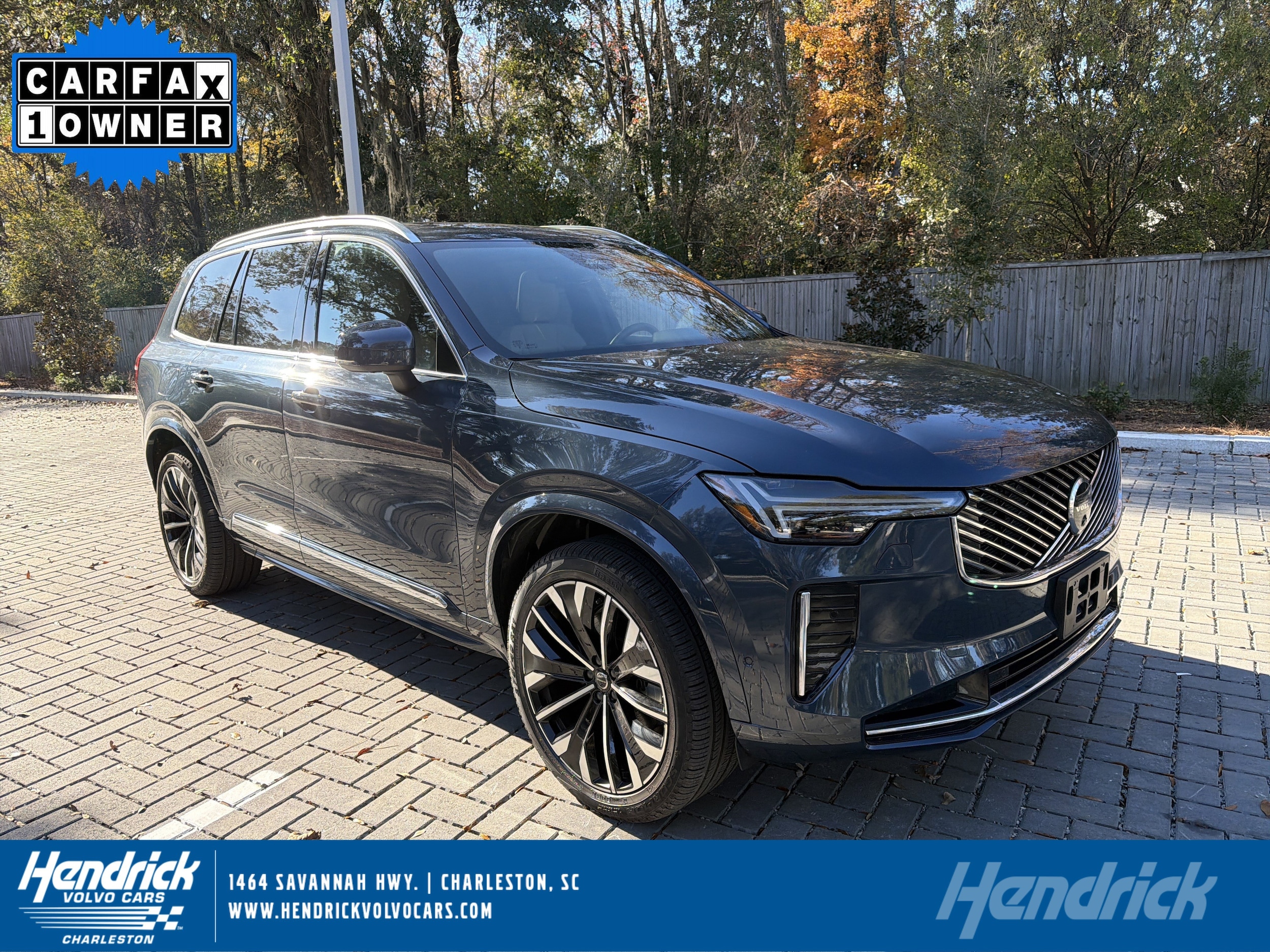 2025 Volvo XC90 Plus's photo