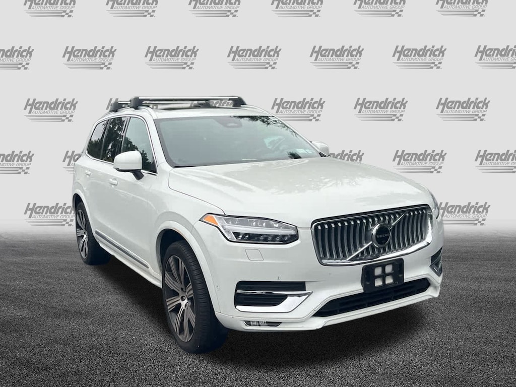Certified 2022 Volvo XC90 Momentum SUV
