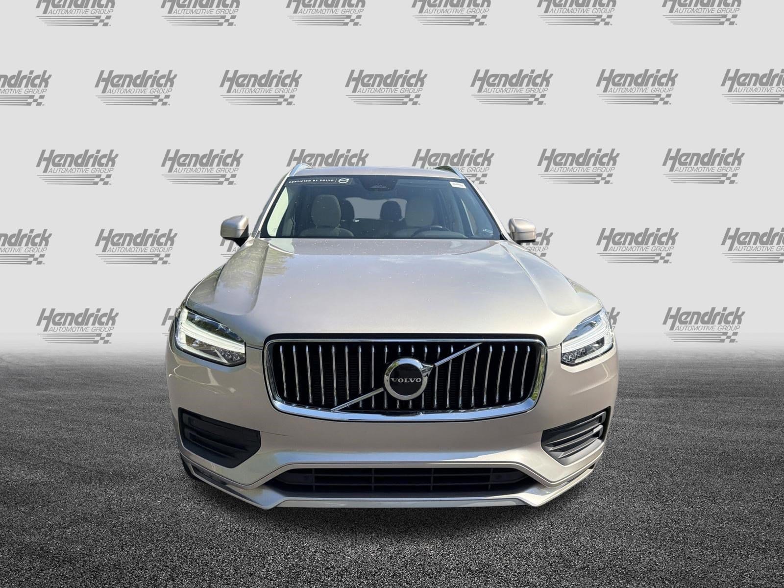2023 Volvo XC90 Core photo 2