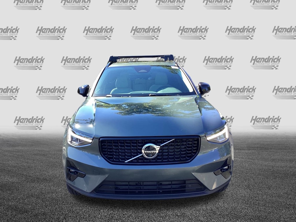 New 2026 Volvo XC40 B5 Plus SUV