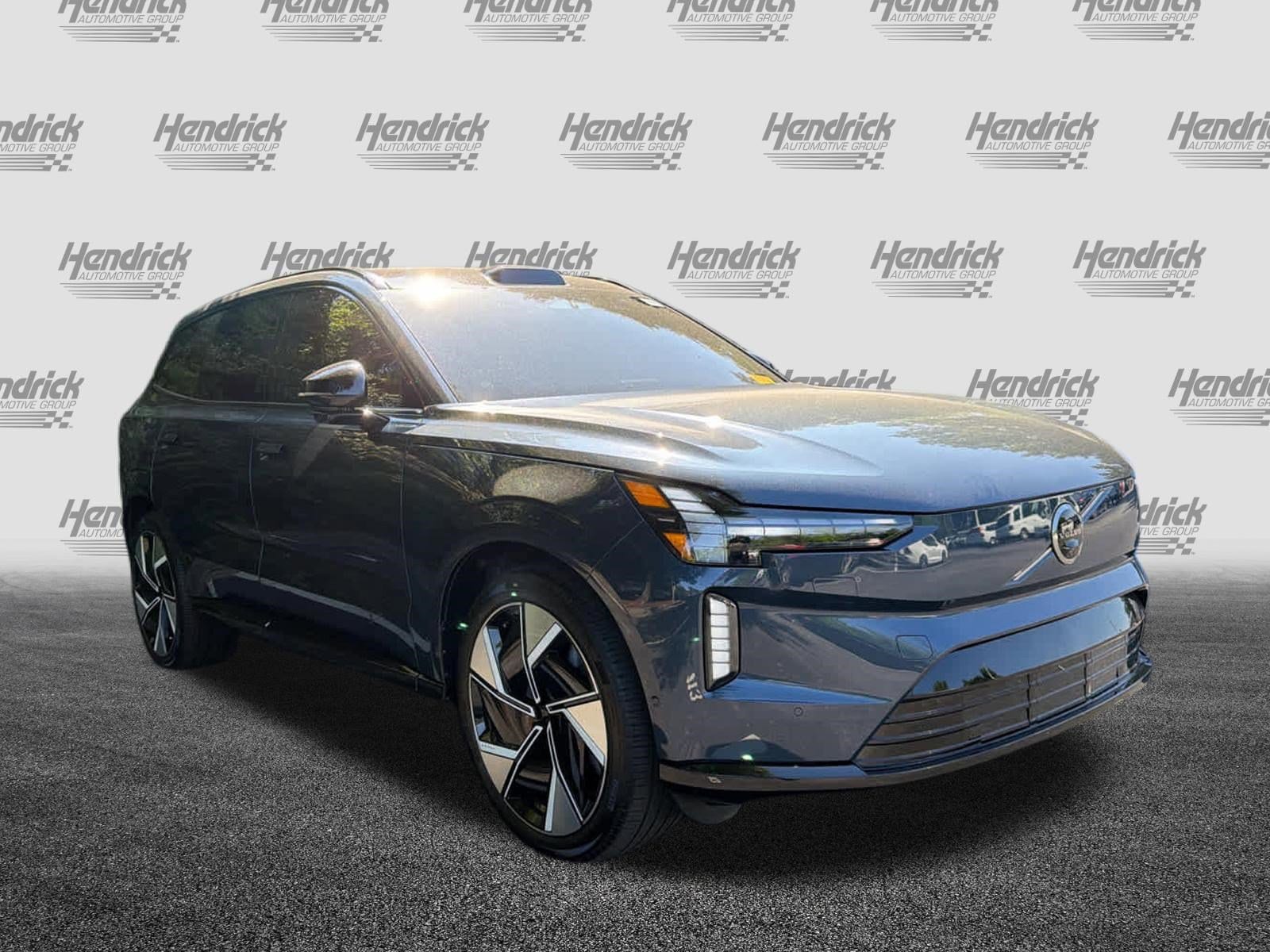 Used 2025 Volvo EX90 Ultra with VIN 7JDEV3VL3SG017257 for sale in Charleston, SC