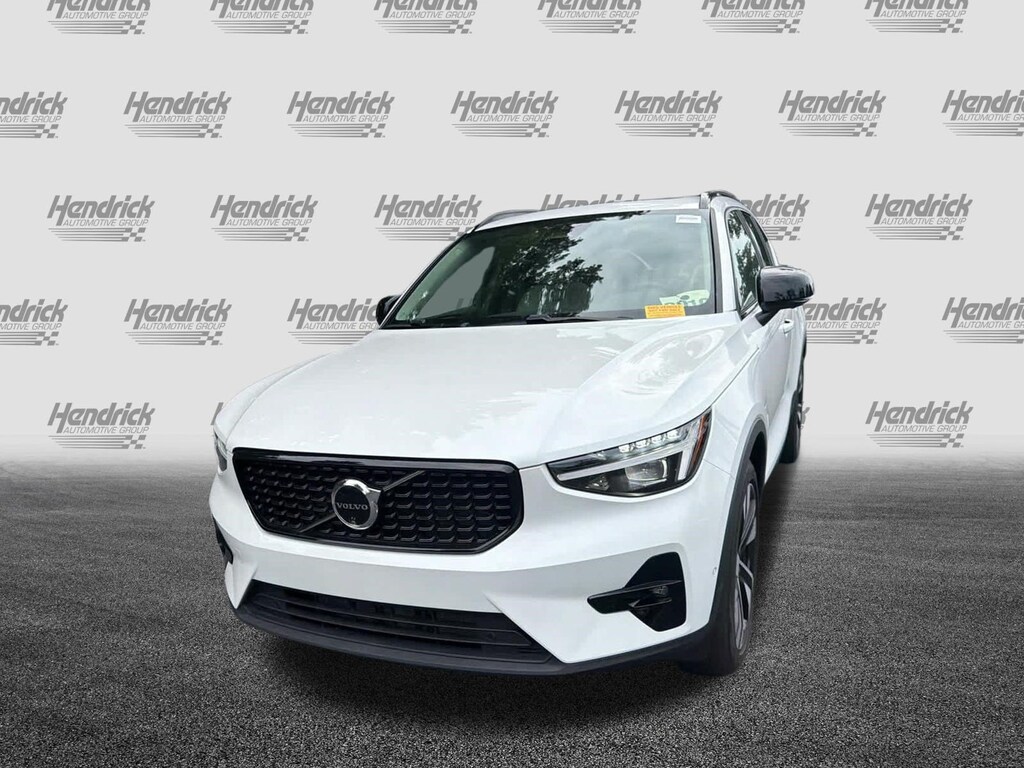 Used 2025 Volvo XC40 Ultra Dark Theme SUV