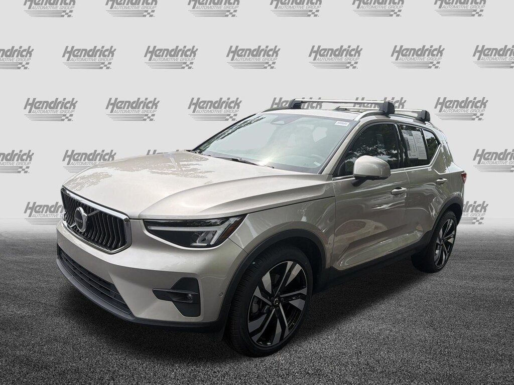 Certified 2023 Volvo XC40 Plus Bright Theme SUV