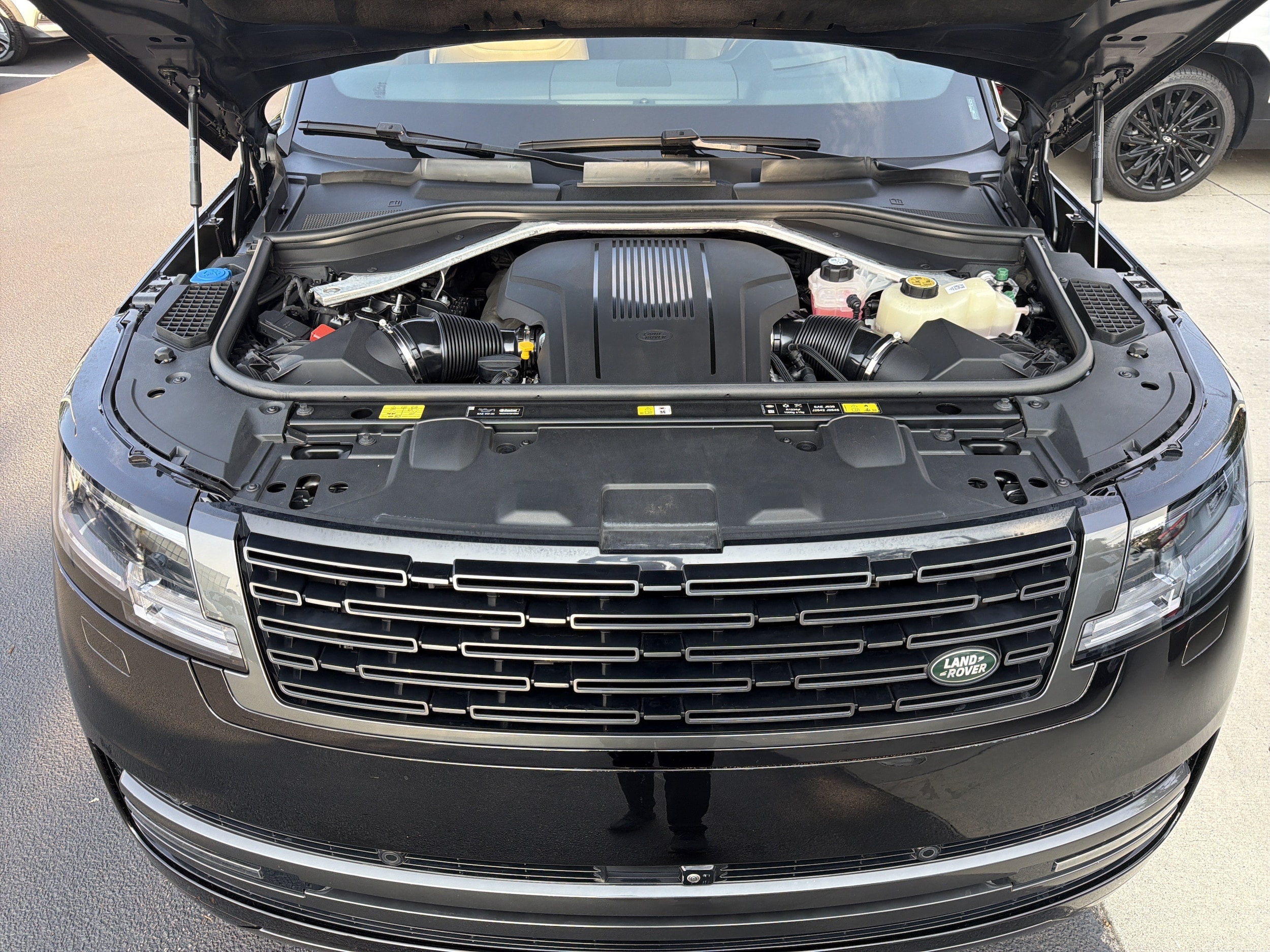 2024 Land Rover Range Rover SE - Photo 35