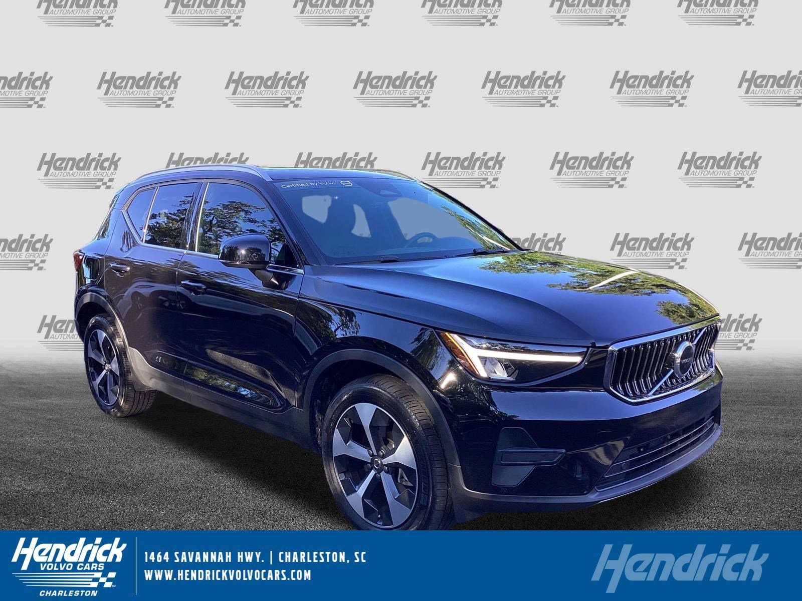 2025 Volvo XC40 Core