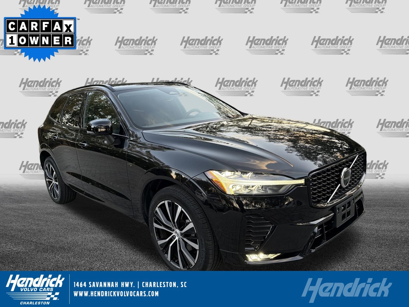 2025 Volvo XC60 Plus's photo