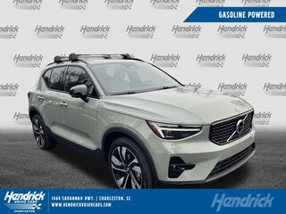 2025 Volvo XC40 B5 Ultra Dark Theme AWD SUV