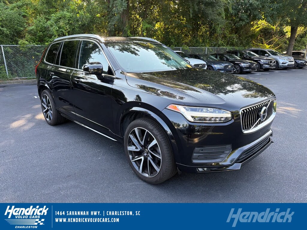 Used 2022 Volvo XC90 Momentum SUV