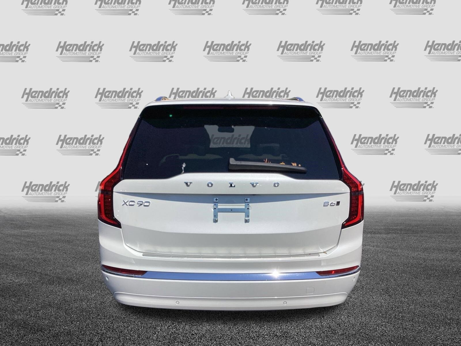 2026 Volvo XC90 Plus photo 6