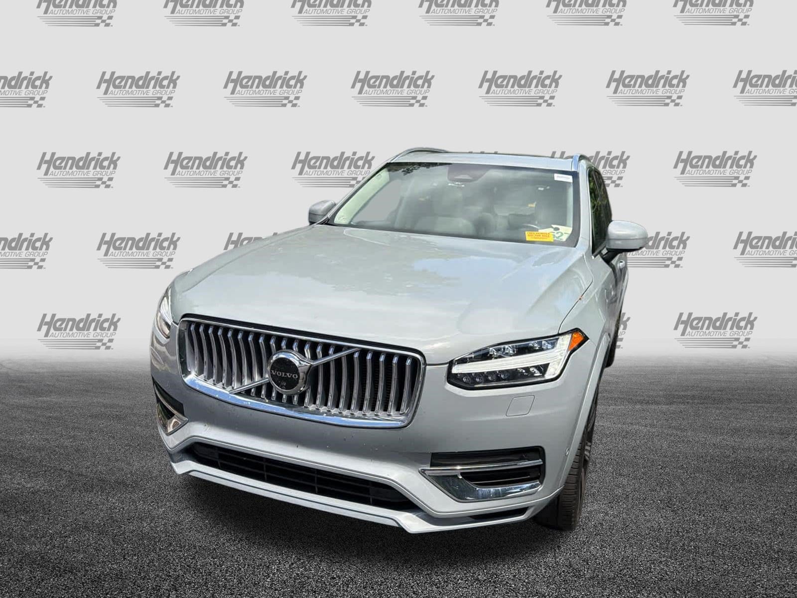 Volvo XC90 Recharge Plug-In Hybrid Plus Bright Theme