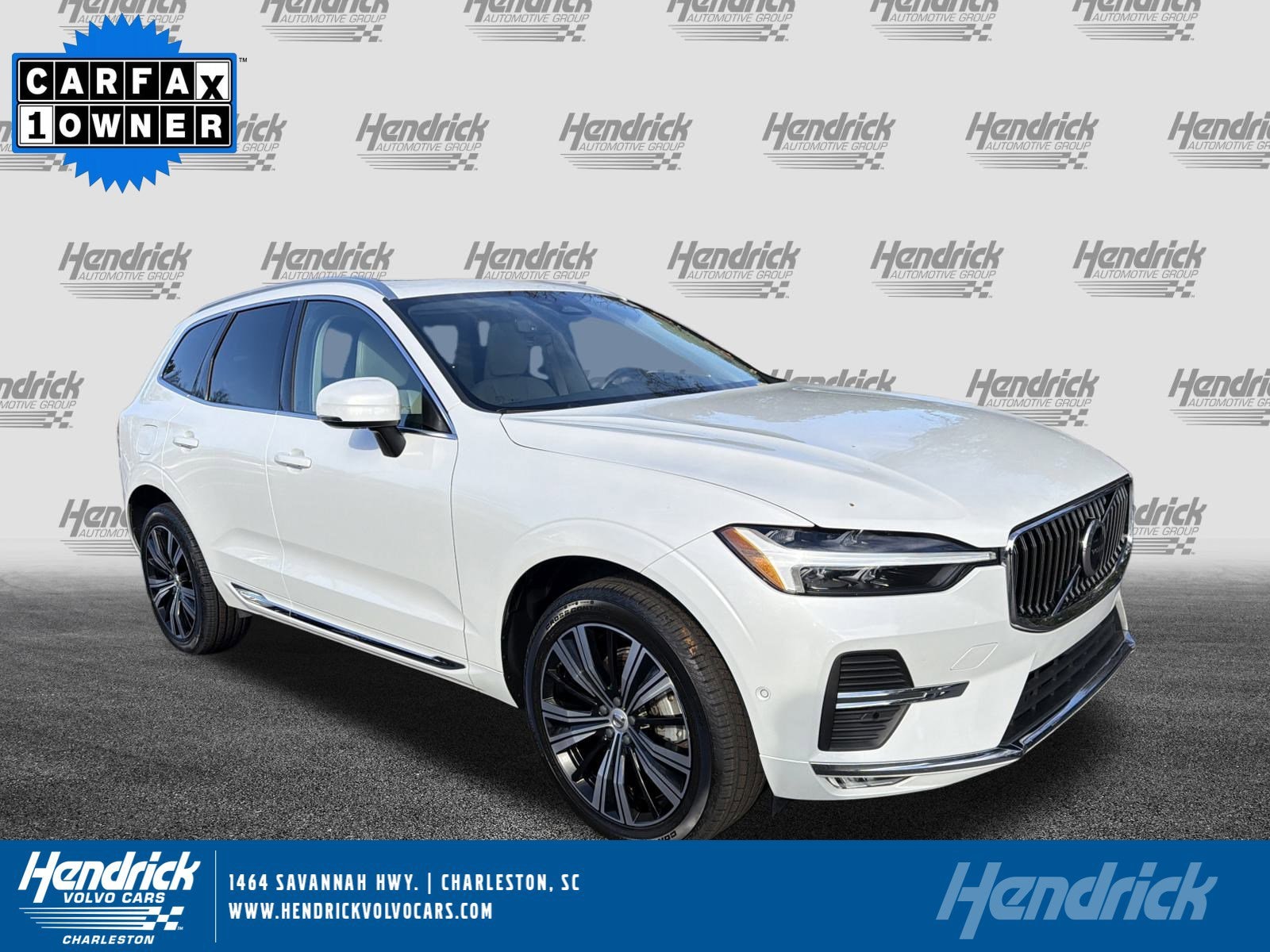 2023 Volvo XC60 Plus's photo