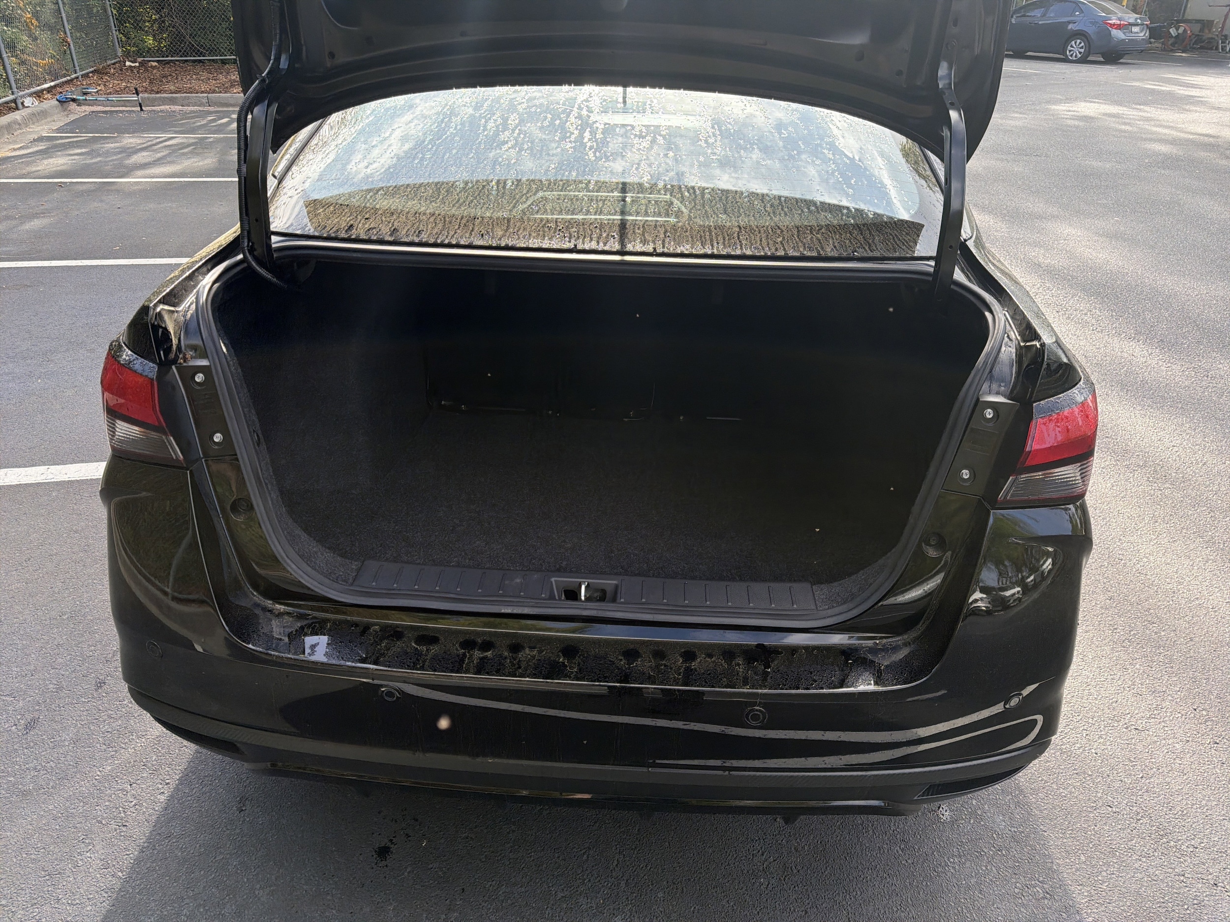 2025 Nissan Versa S photo 4