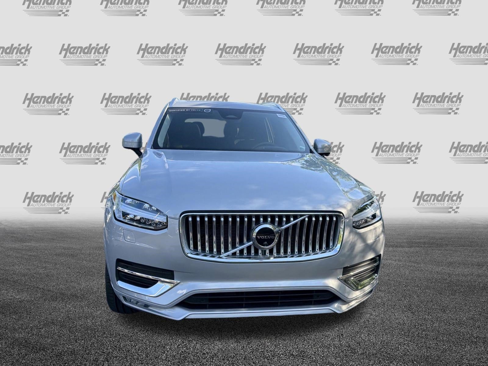 2023 Volvo XC90 Plus photo 2