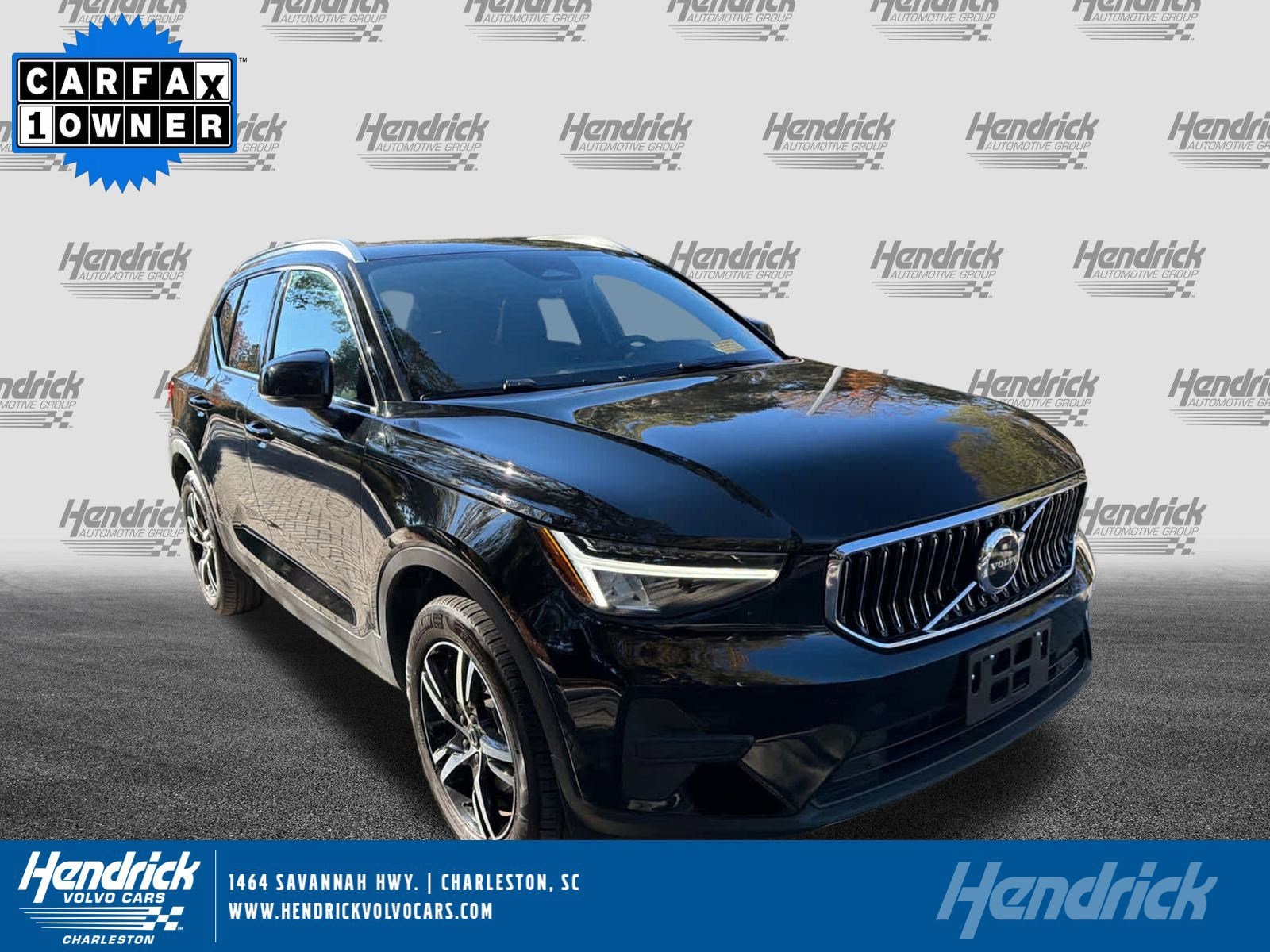 2025 Volvo XC40 Plus's photo