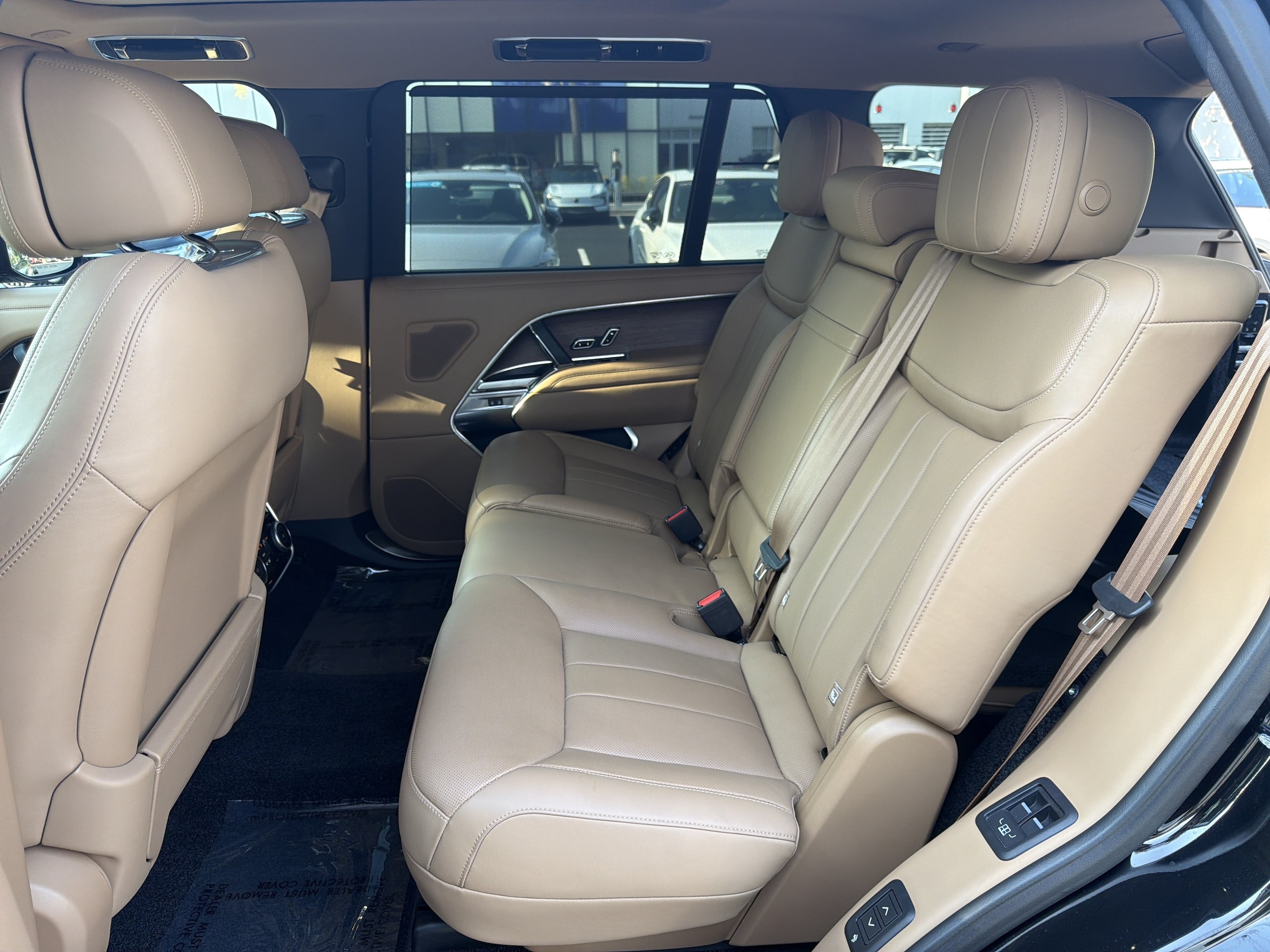 2024 Land Rover Range Rover SE - Photo 32