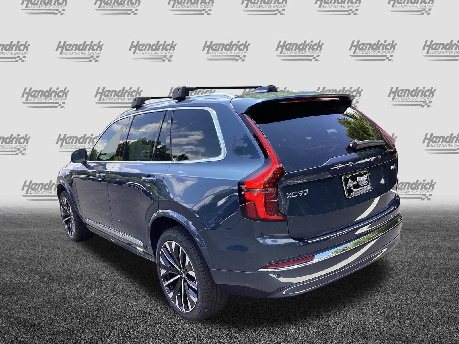 2026 Volvo XC90 Plus photo 5