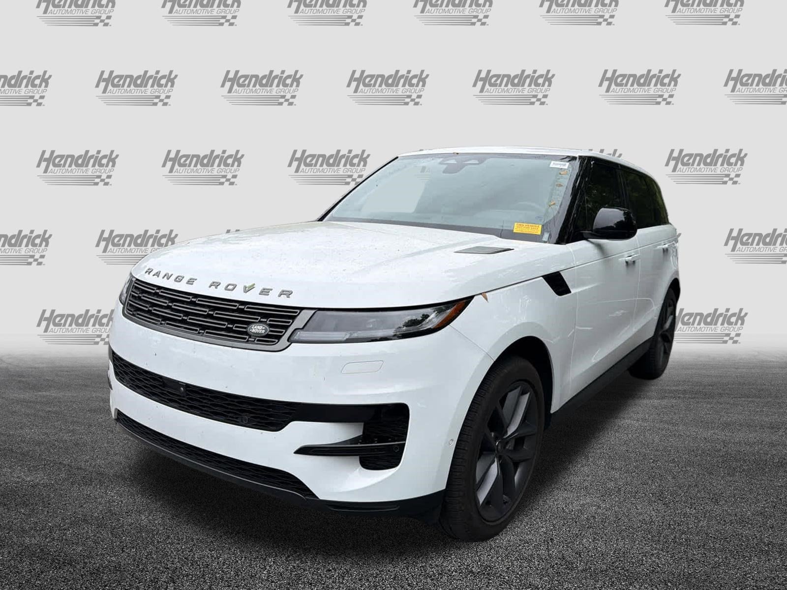 2025 Land Rover Range Rover Sport SE photo 4