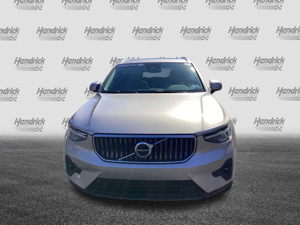 Certified 2023 Volvo XC40 Plus Bright Theme SUV