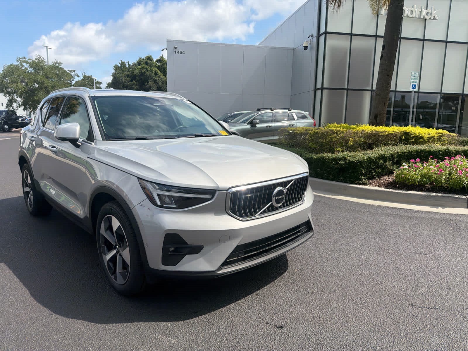 Volvo XC40 Plus Bright Theme