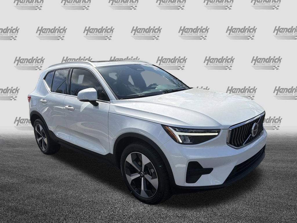 Certified 2025 Volvo XC40 Core Bright Theme SUV
