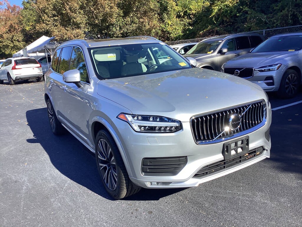 Certified 2022 Volvo XC90 Momentum SUV