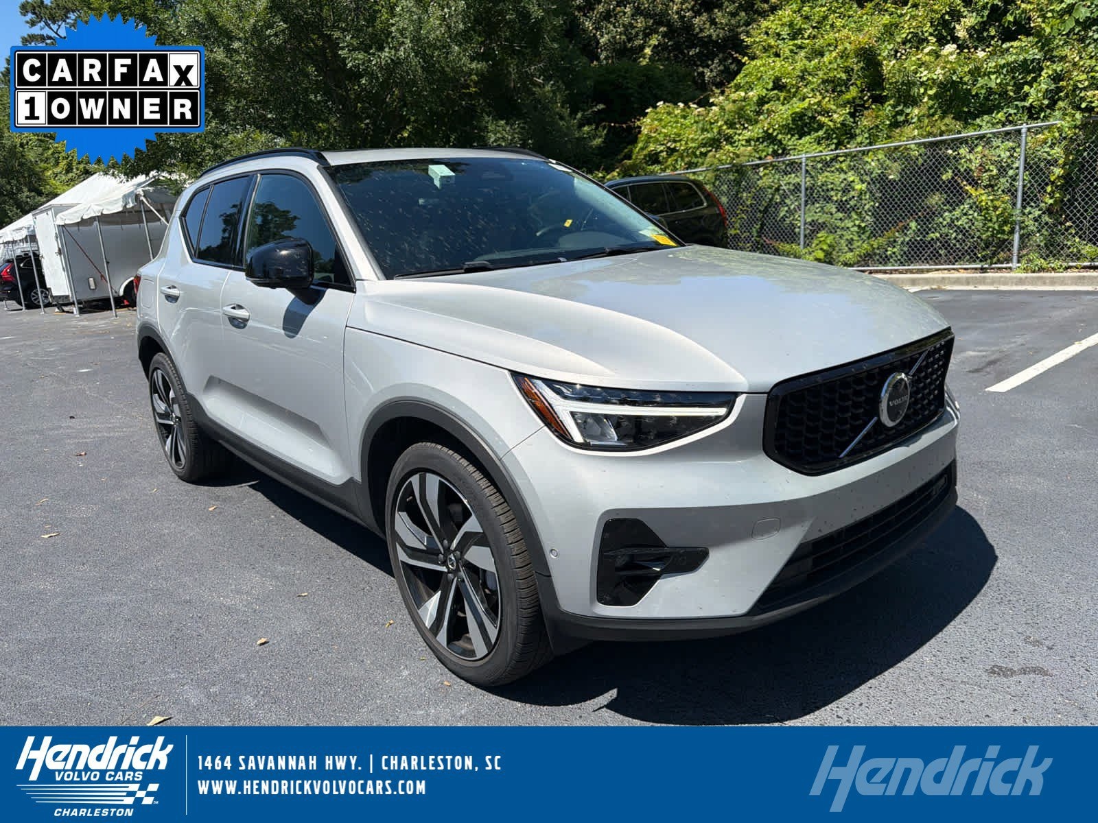 2025 Volvo XC40's photo