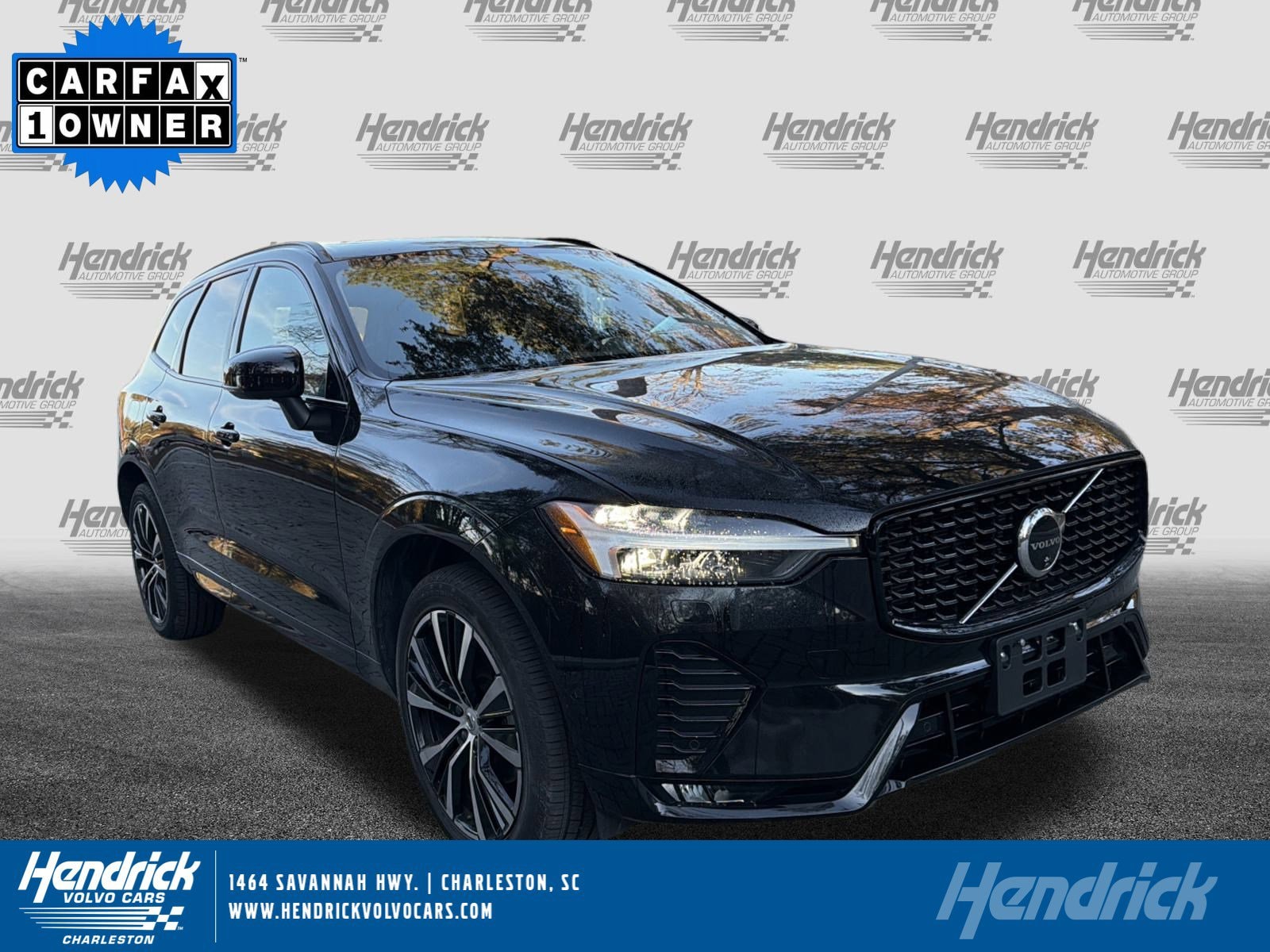 2025 Volvo XC60 Plus's photo