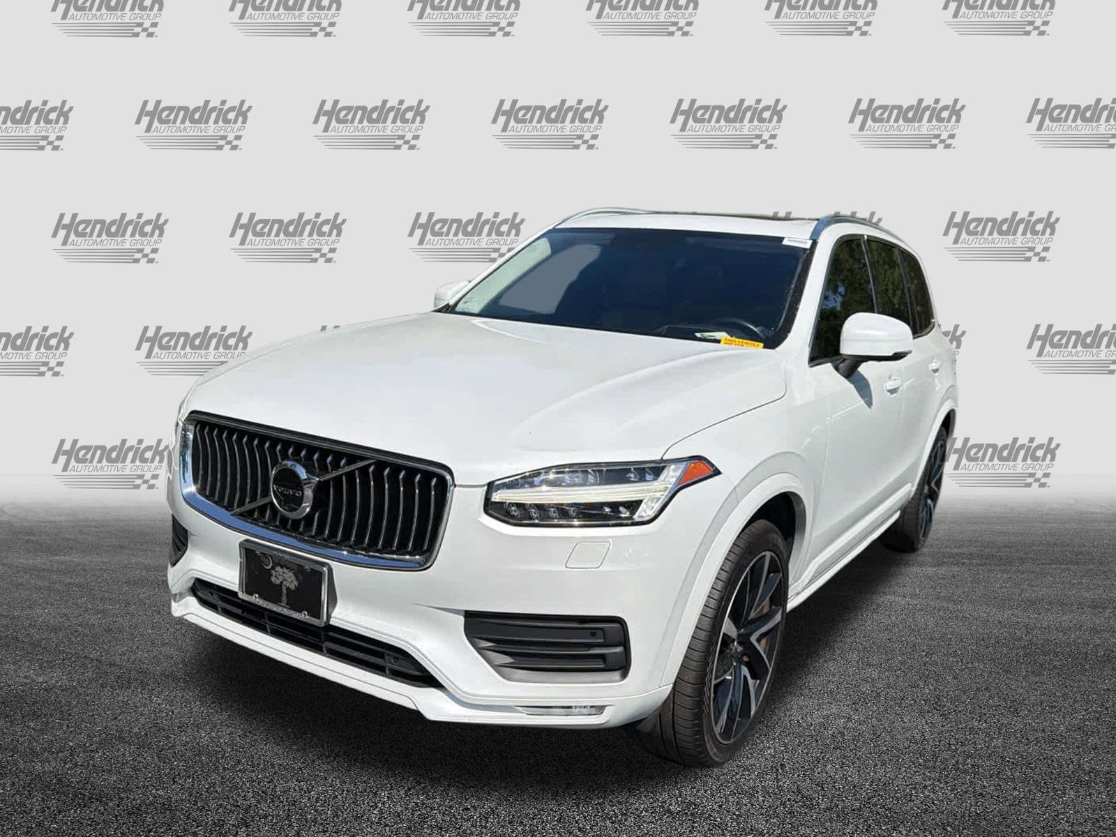 2020 Volvo XC90 Momentum photo 4