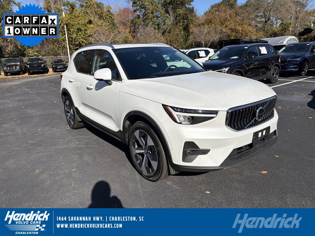 Certified 2025 Volvo XC40 Plus Bright Theme SUV