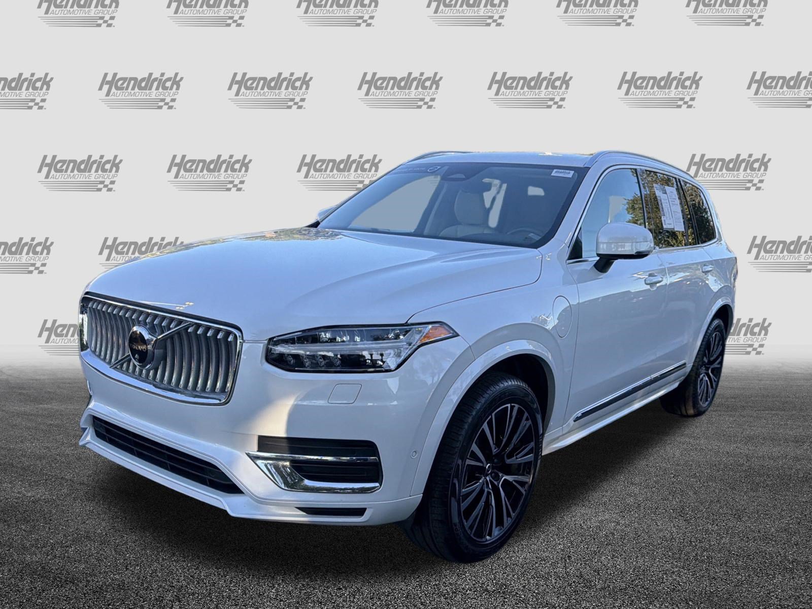 Certified 2025 Volvo XC90 Plug-In Hybrid Plus SUV