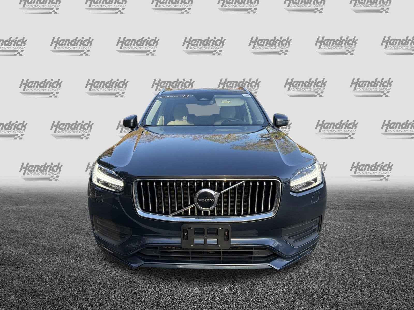 2023 Volvo XC90 Core photo 2