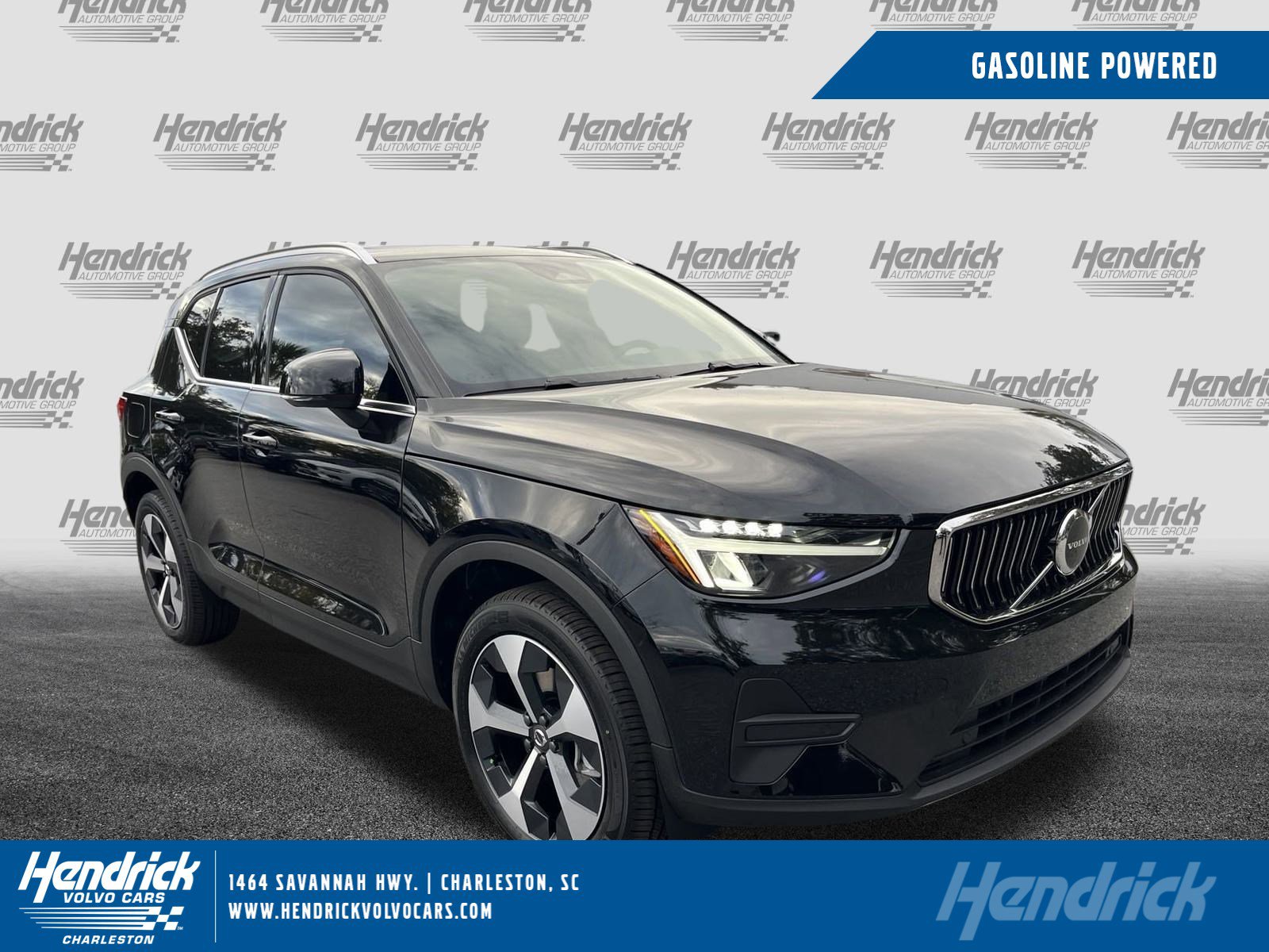 2025 Volvo XC40 SUV 