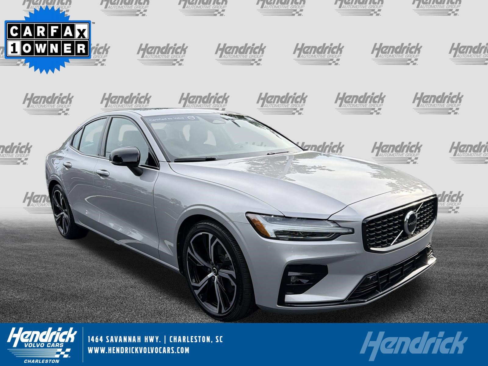 2024 Volvo S60 B5 Core Dark Theme AWD's photo