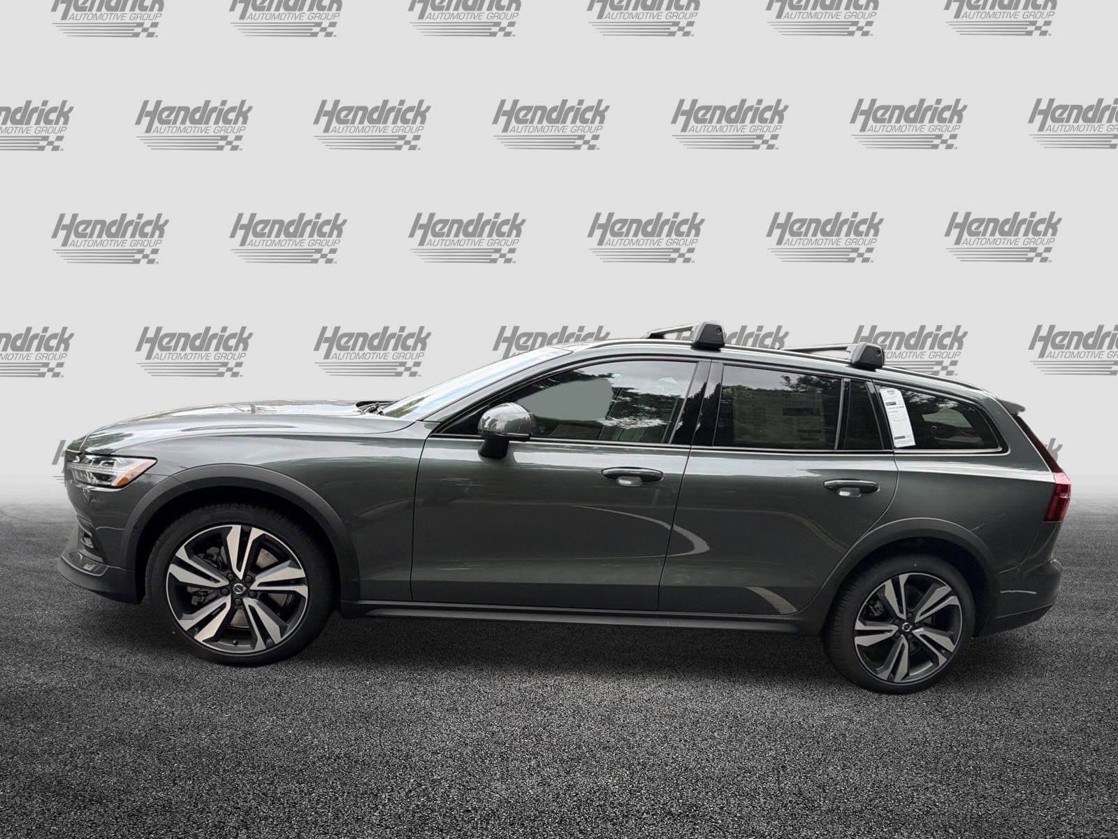 Volvo V60 Cross Country B5 Plus