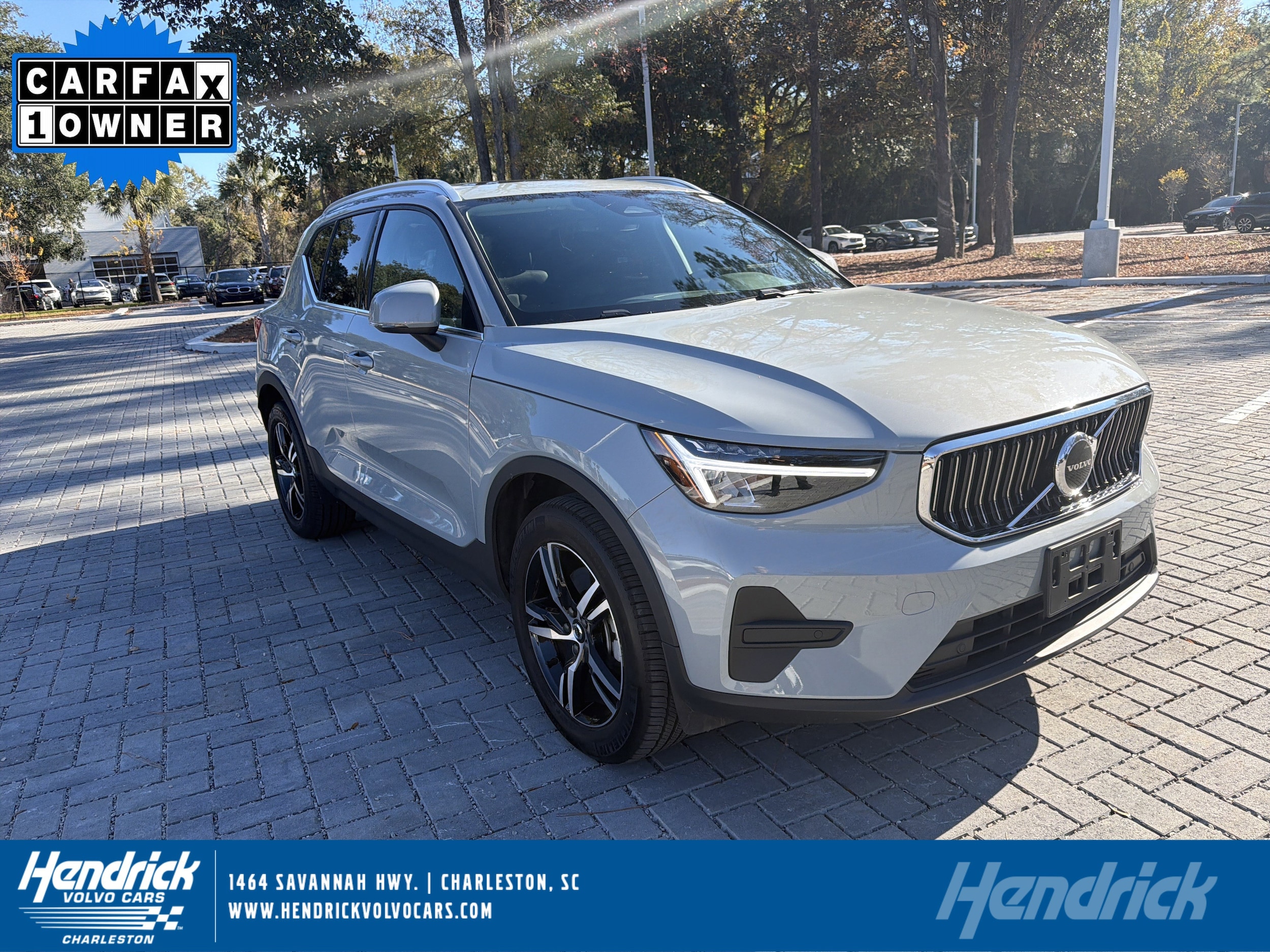 2025 Volvo XC40 Core