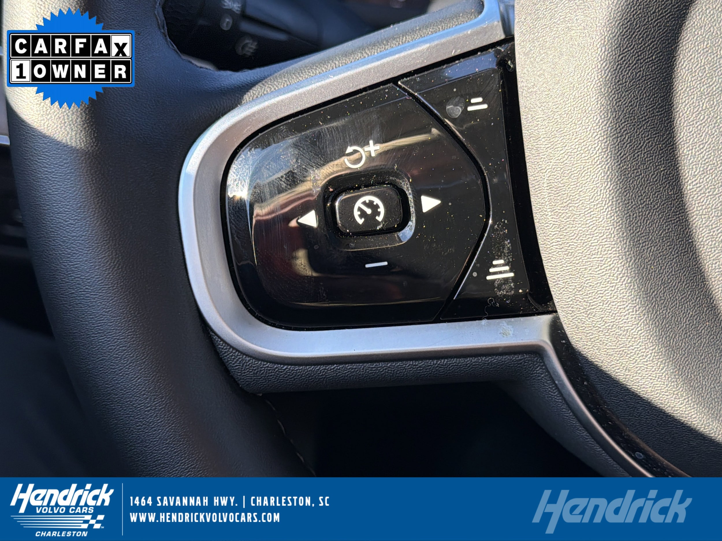 2025 Volvo XC90 Plus's photo