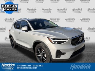 2025 Volvo XC40