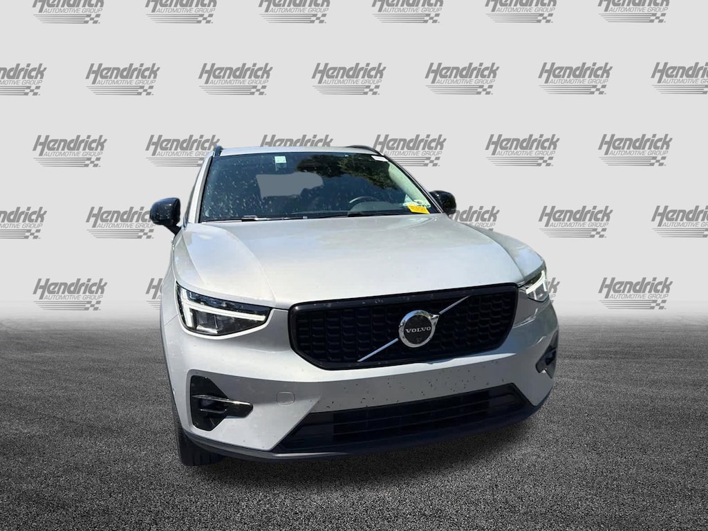 Certified 2025 Volvo XC40 Plus Dark Theme SUV