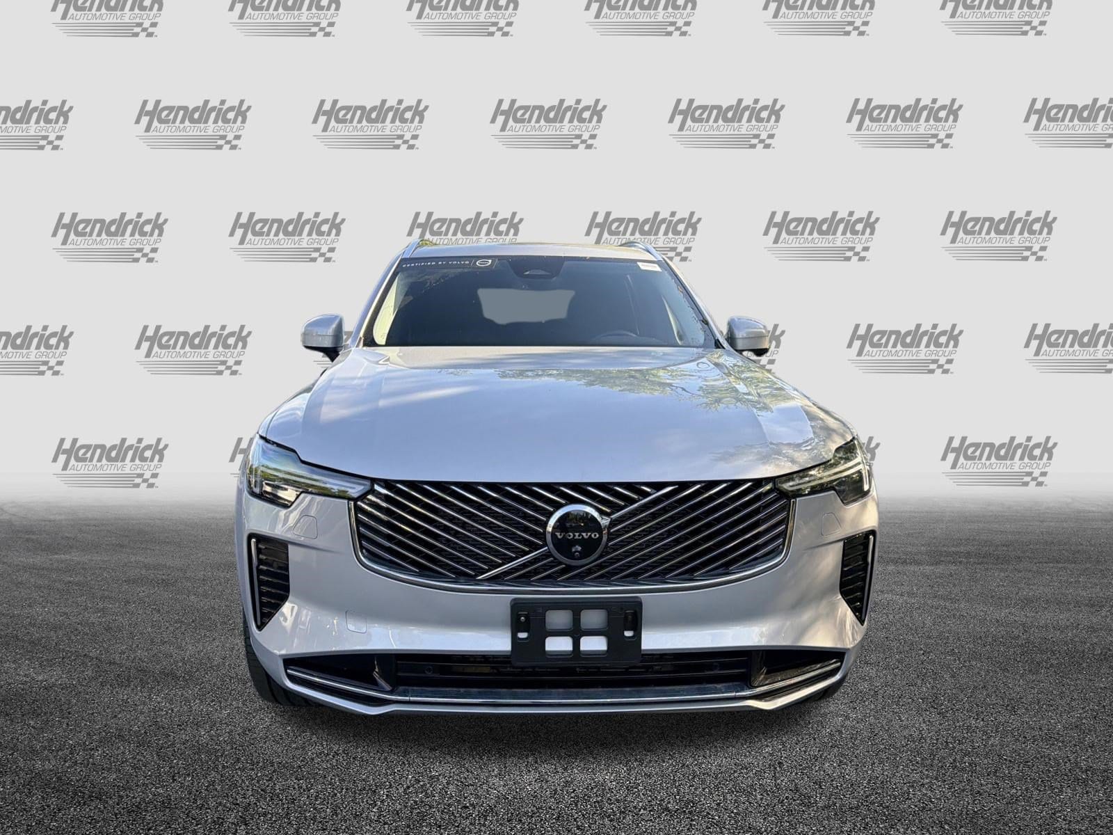 2025 Volvo XC90 Plus photo 2